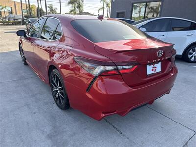 2021 Toyota Camry SE - Photo 6 - Stanton, CA 90680
