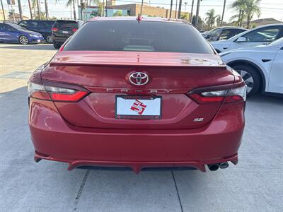 2021 Toyota Camry SE - Photo 5 - Stanton, CA 90680