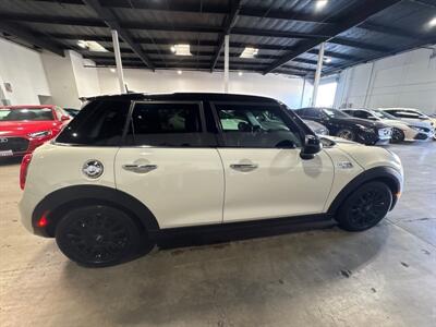 2018 MINI Cooper S S   - Photo 8 - Orange, CA 92867