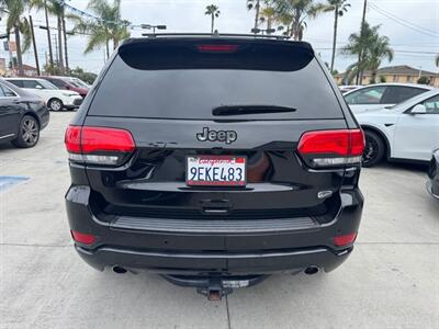 2019 Jeep Grand Cherokee Overland   - Photo 5 - Stanton, CA 90680