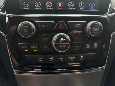 2019 Jeep Grand Cherokee Overland   - Photo 14 - Stanton, CA 90680