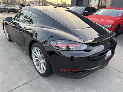 2018 Porsche 718 Cayman - Photo 6 - Stanton, CA 90680
