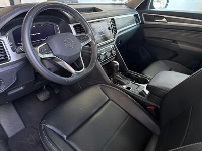 2022 Volkswagen Atlas V6 SE   - Photo 8 - Orange, CA 92867