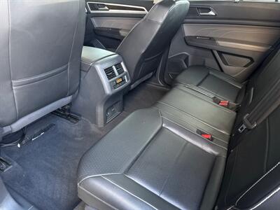 2022 Volkswagen Atlas V6 SE   - Photo 9 - Orange, CA 92867