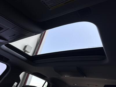 2018 GMC Yukon SLT   - Photo 16 - Orange, CA 92867