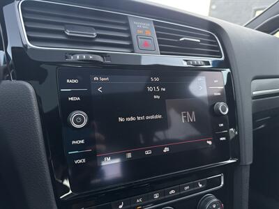 2019 Volkswagen Golf GTI SE   - Photo 11 - Stanton, CA 90680