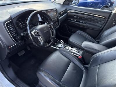 2018 Mitsubishi Outlander PHEV SEL - Photo 8 - Stanton, CA 90680