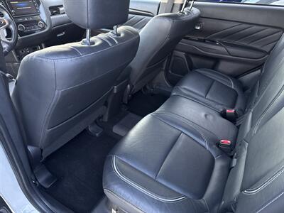 2018 Mitsubishi Outlander PHEV SEL - Photo 9 - Stanton, CA 90680