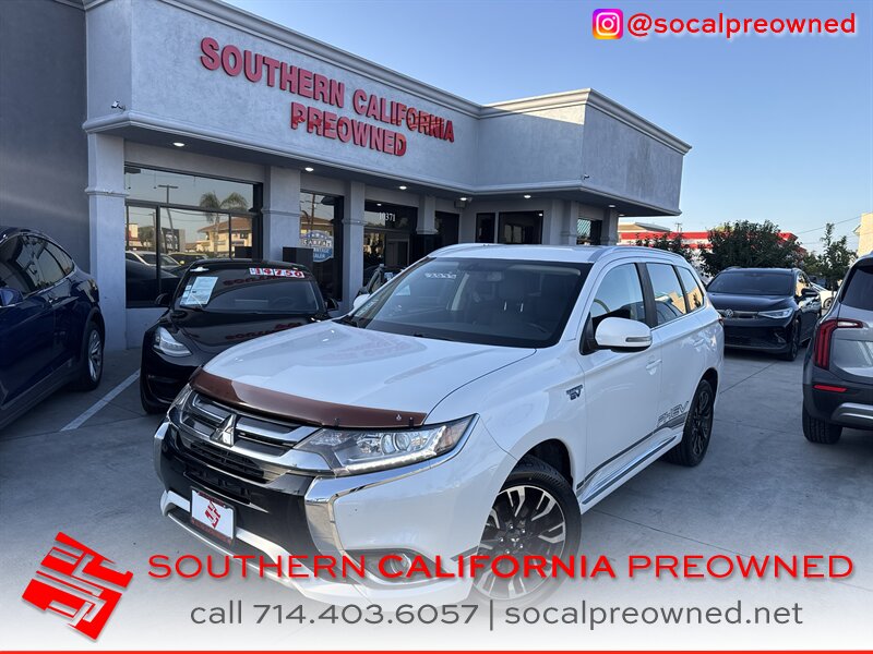 2018 Mitsubishi Outlander PHEV SEL   - Photo 1 - Stanton, CA 90680