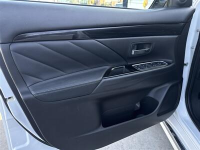 2018 Mitsubishi Outlander PHEV SEL - Photo 7 - Stanton, CA 90680