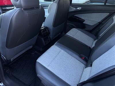 2023 Volkswagen ID.4 Pro - Photo 9 - Stanton, CA 90680