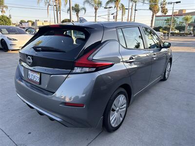 2024 Nissan LEAF S - Photo 4 - Stanton, CA 90680