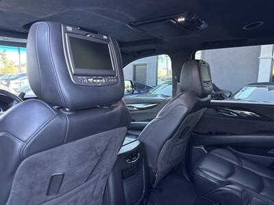 2018 Cadillac Escalade Platinum   - Photo 10 - Stanton, CA 90680