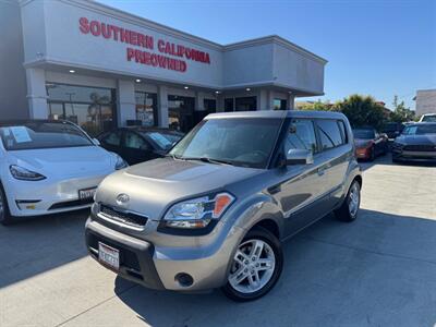 2010 Kia Soul + Hatchback
