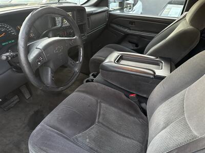 2005 Chevrolet Silverado 2500 LS 4dr Crew Cab LS   - Photo 7 - Stanton, CA 90680