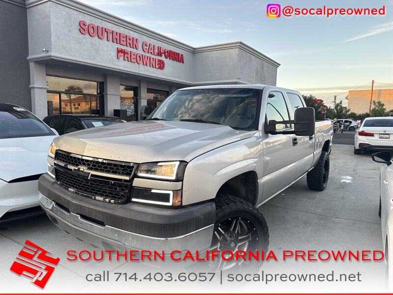 2005 Chevrolet Silverado 2500 LS 4dr Crew Cab LS   - Photo 1 - Stanton, CA 90680