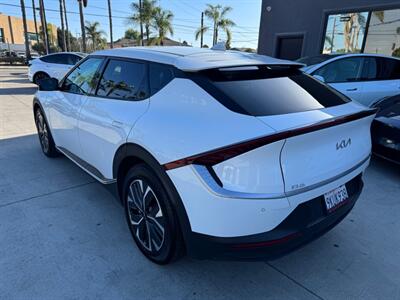 2024 Kia EV6 Light Long Range   - Photo 6 - Stanton, CA 90680