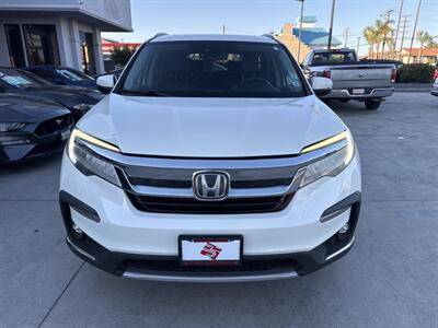 2019 Honda Pilot Touring w/Rear Captain's Chairs   - Photo 2 - Stanton, CA 90680