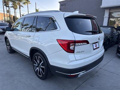 2019 Honda Pilot Touring w/Rear Captain's Chairs   - Photo 6 - Stanton, CA 90680