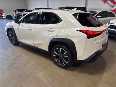 2020 Lexus UX 200   - Photo 5 - Orange, CA 92867