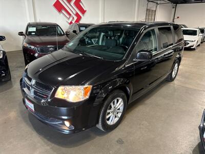 2019 Dodge Grand Caravan SXT 35th Anniversary   - Photo 5 - Orange, CA 92867