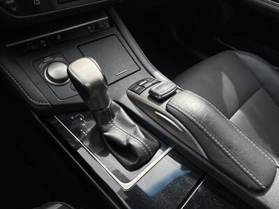 2017 Lexus ES 350   - Photo 13 - Stanton, CA 90680