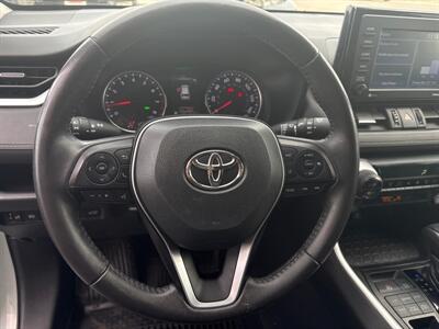 2022 Toyota RAV4 XLE Premium   - Photo 16 - Orange, CA 92867