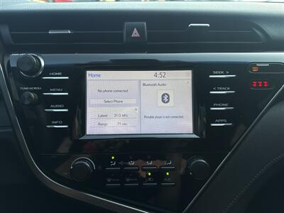 2018 Toyota Camry LE   - Photo 13 - Stanton, CA 90680