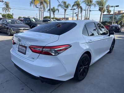 2018 Toyota Camry LE   - Photo 4 - Stanton, CA 90680