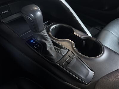 2022 Toyota Camry SE Nightshade   - Photo 14 - Orange, CA 92867