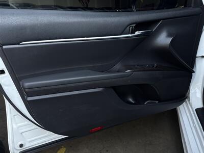 2022 Toyota Camry SE Nightshade   - Photo 7 - Orange, CA 92867