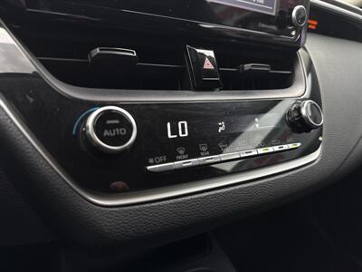 2022 Toyota Corolla LE   - Photo 14 - Stanton, CA 90680