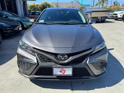 2022 Toyota Camry Hybrid SE   - Photo 2 - Stanton, CA 90680