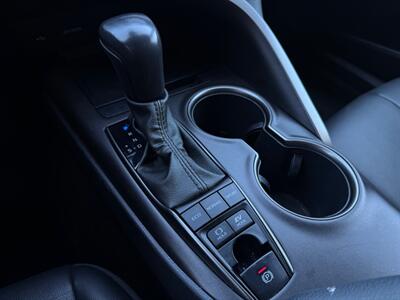 2022 Toyota Camry Hybrid SE   - Photo 14 - Stanton, CA 90680