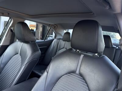 2022 Toyota Camry SE   - Photo 11 - Stanton, CA 90680
