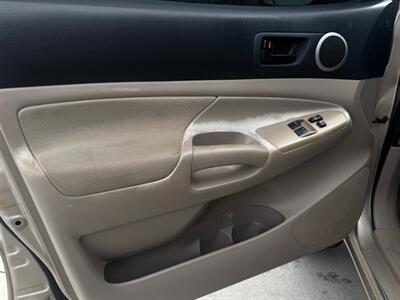2005 Toyota Tacoma PreRunner V6 4dr Access Cab PreRunner V6   - Photo 7 - Stanton, CA 90680