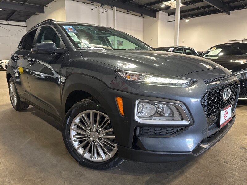 2021 Hyundai KONA SEL  
