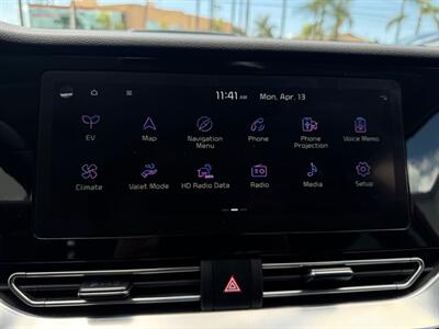 2022 Kia Niro EV EX - Photo 13 - Stanton, CA 90680