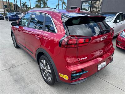 2022 Kia Niro EV EX - Photo 6 - Stanton, CA 90680