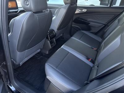 2023 Volkswagen ID.4 Pro S   - Photo 9 - Stanton, CA 90680
