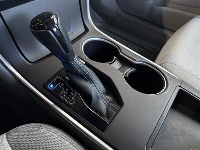 2015 Toyota Camry LE   - Photo 14 - Orange, CA 92867