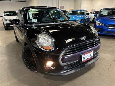 2017 MINI Hardtop 2 Door Cooper   - Photo 2 - Orange, CA 92867