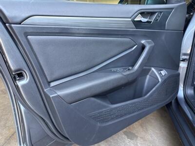 2021 Volkswagen Jetta SEL   - Photo 7 - Orange, CA 92867