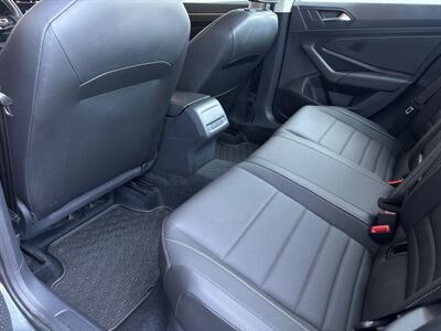 2021 Volkswagen Jetta SEL   - Photo 9 - Orange, CA 92867