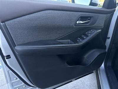 2023 Nissan Rogue SV   - Photo 7 - Stanton, CA 90680