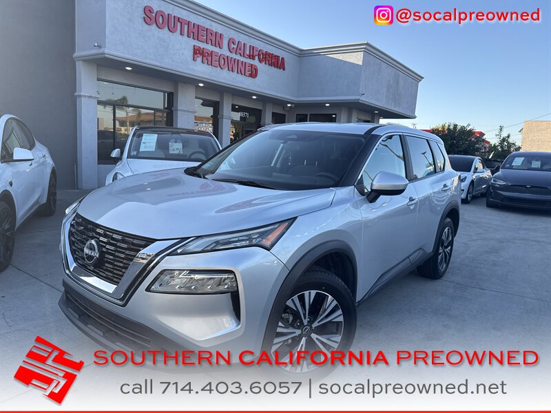 2023 Nissan Rogue SV   - Photo 1 - Stanton, CA 90680