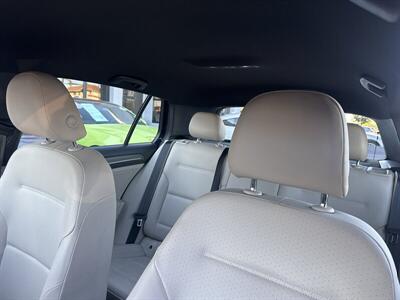 2019 Volkswagen e-Golf SEL Premium - Photo 11 - Stanton, CA 90680