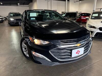 2021 Chevrolet Malibu LT   - Photo 2 - Orange, CA 92867