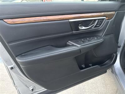 2018 Honda CR-V Touring   - Photo 7 - Stanton, CA 90680