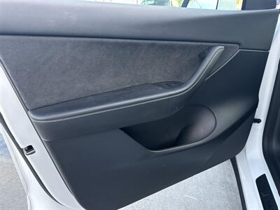 2022 Tesla Model Y Long Range   - Photo 7 - Stanton, CA 90680